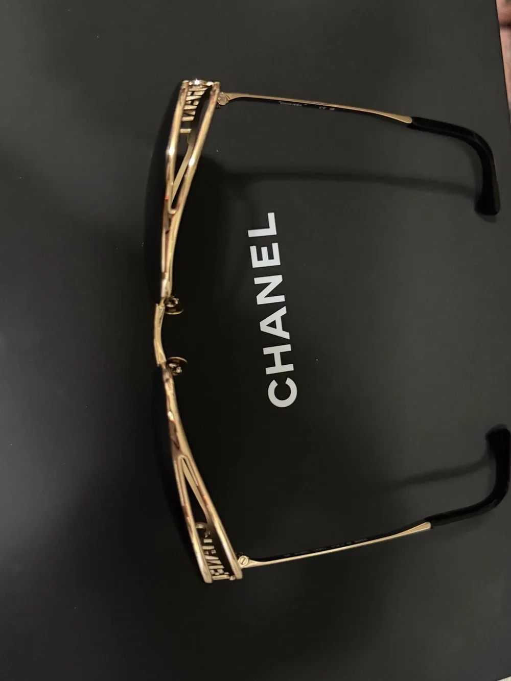 CHANEL stylish sunglasses